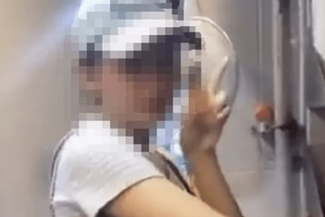 Clip nấu canh cá 'để khách ăn, nhân viên không ăn gây tranh cãi' trên MXH