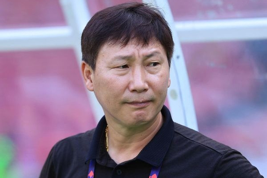 HLV Kim Sang-sik: 'Tôi xin lỗi, tôi xin nhận hết trách nhiệm về trận thua này của ĐT Việt Nam'