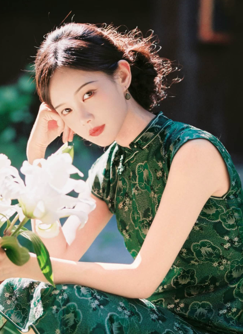 Lý Nhất Đồng gây chú ý khi tiết lộ từng bị lừa cả tiền lẫn tình - Ảnh 2