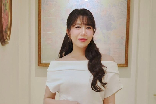 Nữ BTV, MC từng dẫn Đường lên đỉnh Olympia giờ là mẹ đơn thân ở biệt thự sang, giàu cỡ nào?