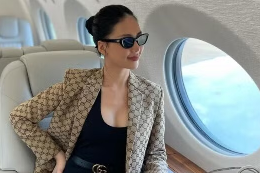 Mỹ nhân Hà Nội SN 1998 từng đăng quang Hoa hậu, U30 xách túi tiền tỷ, ngồi phi cơ riêng đi nghỉ dưỡng