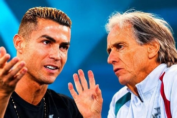 Ronaldo đăng tâm thư 10 trang nói hết về mâu thuẫn với HLV Bồ Đào Nha, xác nhận chưa từ giã đội tuyển
