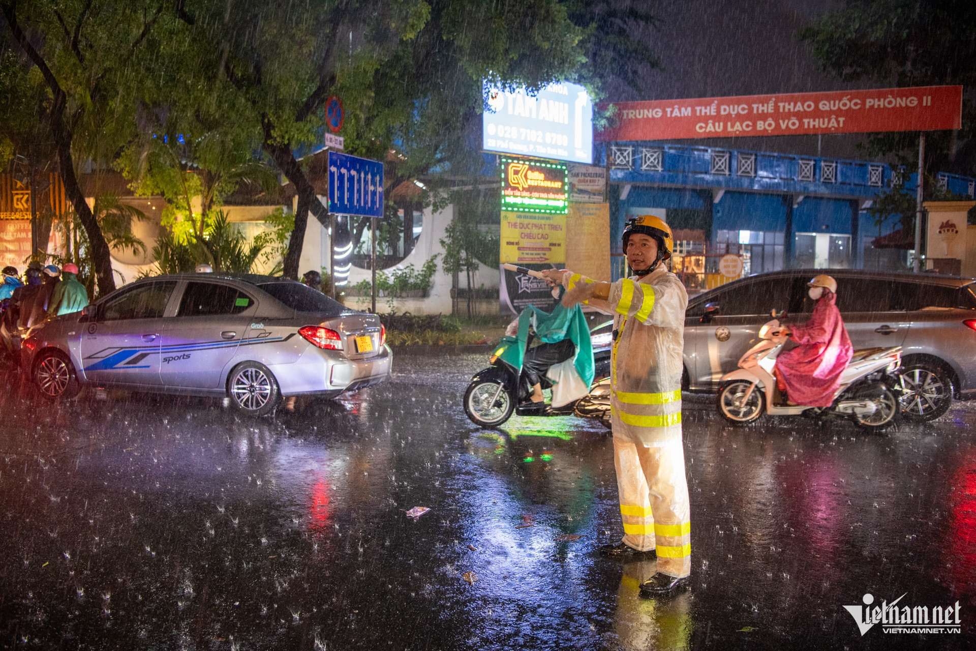 W-mưa to ngày 7 10   Tuấn Hùng 13.jpg