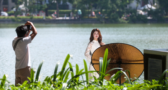 Dự báo thời tiết 8/10/2026: Miền Bắc nắng thu 32 độ, Trung Bộ vẫn mưa tầm tã