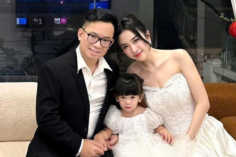 Nhan sắc mỹ nhân An Giang sinh năm 1997 được chồng tiến sĩ mang 13 cây vàng hỏi cưới, nay làm chủ quán cà phê trong biệt thự