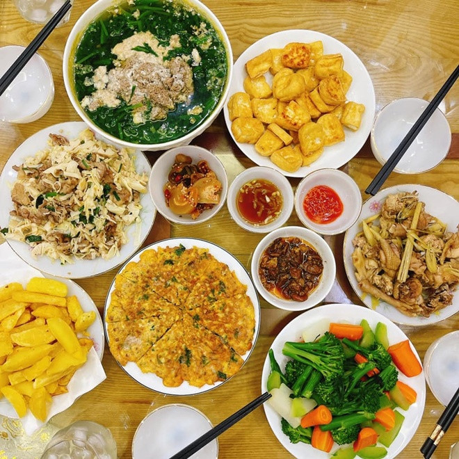 Bà xã NSND Công Lý cũng được biết đến với tài nội trợ khéo léo - Ảnh 7.