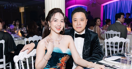 Đỗ cao học ở tuổi 42, vợ của 'đạo diễn trăm tỷ' có cuộc sống ra sao?