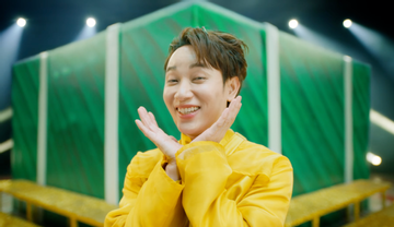 Đổ xô làm nhạc Tết