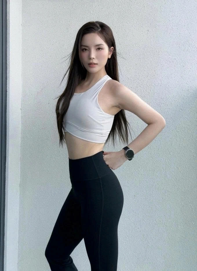 sao viet 10 2 kim tuyen khoe nhan sac tre trung o tuoi 39 hinh anh 6