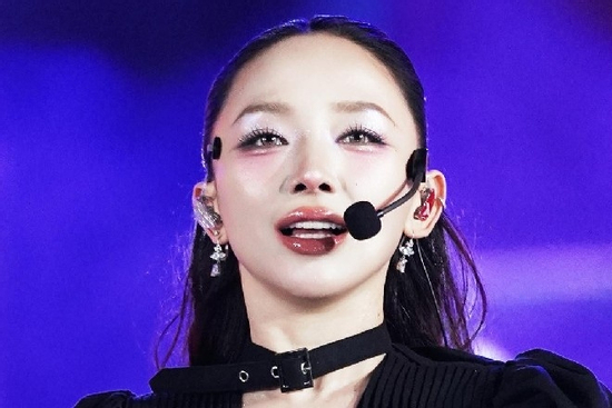 Ca sĩ Việt nào cận kề ngưỡng cát-xê một tỷ đồng/show