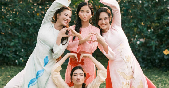 Bốn người đẹp Miss Universe hội ngộ, gợi ý tips tạo dáng khiến fan thích thú