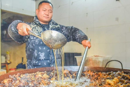 Cậu bé mồ côi thành ông chủ chuỗi nhà hàng có doanh thu 'khủng'