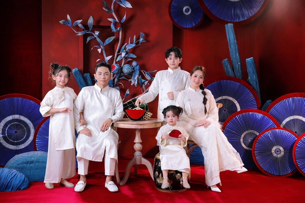 khanh thi phan hien 3.jpg