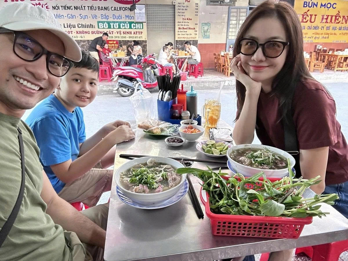 sao viet 11 2 vo chong ho quang hieu mung con trai tron 1 tuoi hinh anh 4