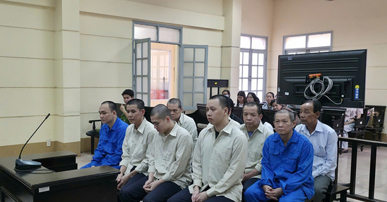 Vụ khiêng quan tài diễu phố ở TPHCM: Nhóm bị cáo lĩnh án nặng