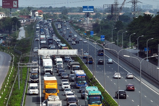 Cảnh sát đưa ra lộ trình 'né' kẹt xe khi rời Hà Nội về quê ăn Tết