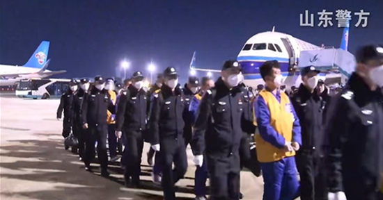 Trung Quốc di lý hơn 1.500 nghi phạm, quyết loại bỏ ung nhọt lừa đảo viễn thông