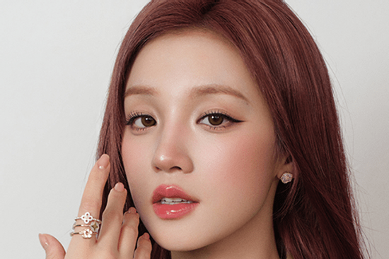 'Búp bê sống' Tống Vũ Kỳ gây sốt với visual trong trẻo, sang chảnh bất ngờ