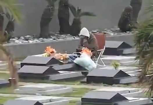 Chồng của Từ Hy Viên kỷ niệm 4 năm ngày cưới ở nghĩa trang