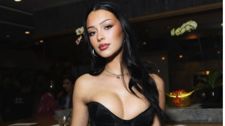 Mishka Silva, người có tầm ảnh hưởng trên mạng xã hội, 20 tuổi.