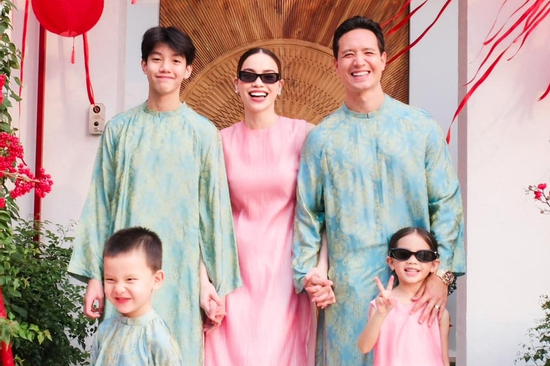 Nữ ca sĩ đình đám ở biệt thự hàng chục tỷ, hôn nhân viên mãn bên chồng 2 là Việt kiều dù không đám cưới