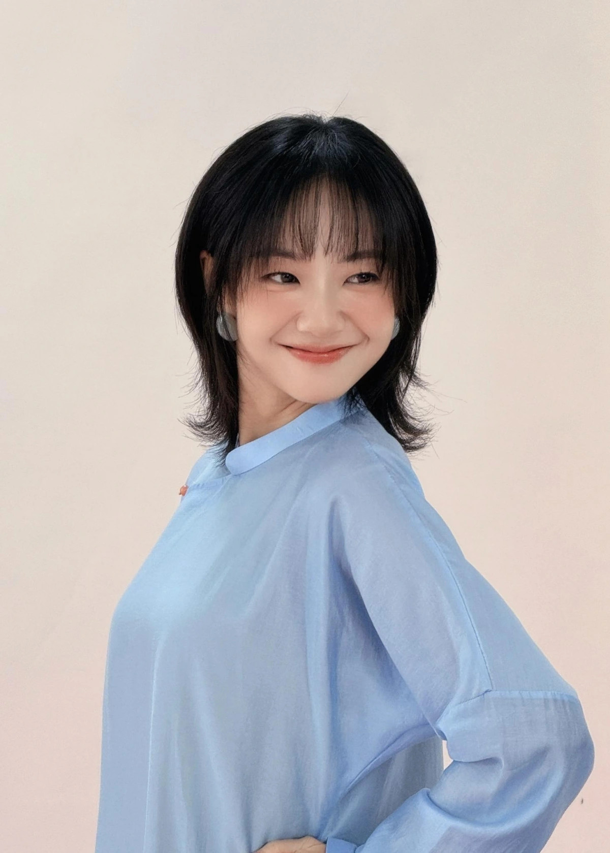 sac voc nu chinh dong cap cung thanh son trong Dong ho dem nguoc hinh anh 4