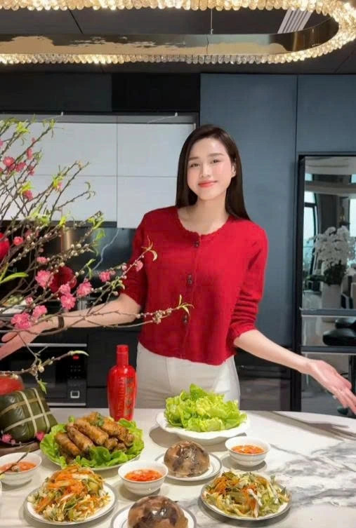 sao viet di cho hoa, trang hoang nha don tet binh ngo hinh anh 3