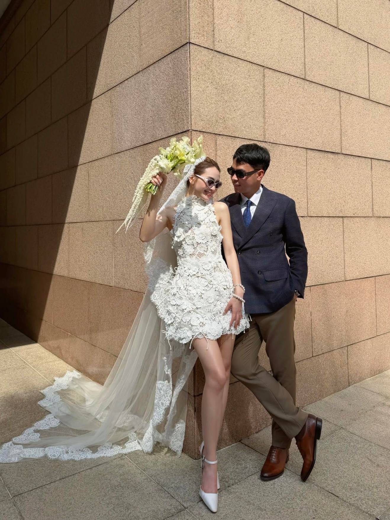 Ảnh cưới của MC Huyền Trang với cầu thủ Đức Huy - Ảnh 2.