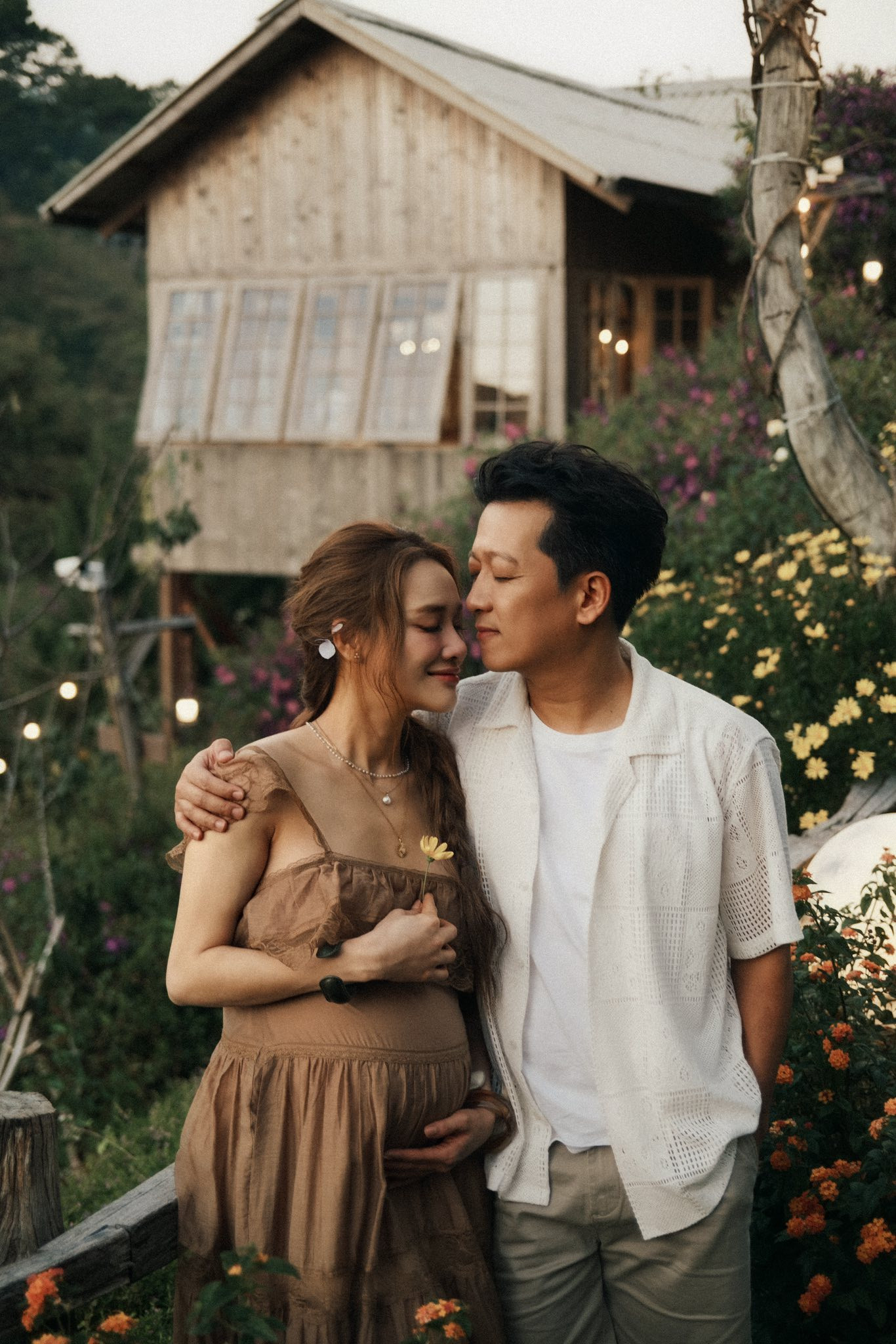 Nữ diễn viên tuổi Ngọ nổi tiếng 'vũ trụ' VFC ở đời thực viên mãn bên chồng là danh hài - Ảnh 8.