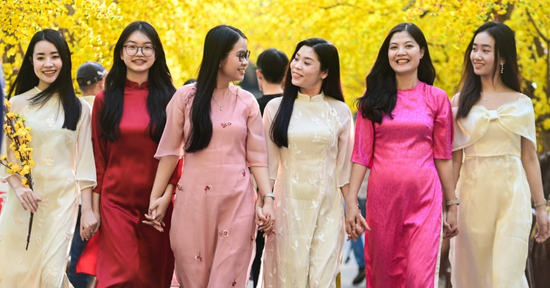 Tuổi xông đất, xông nhà năm Bính Ngọ 2026 giúp gia chủ may mắn, phát tài