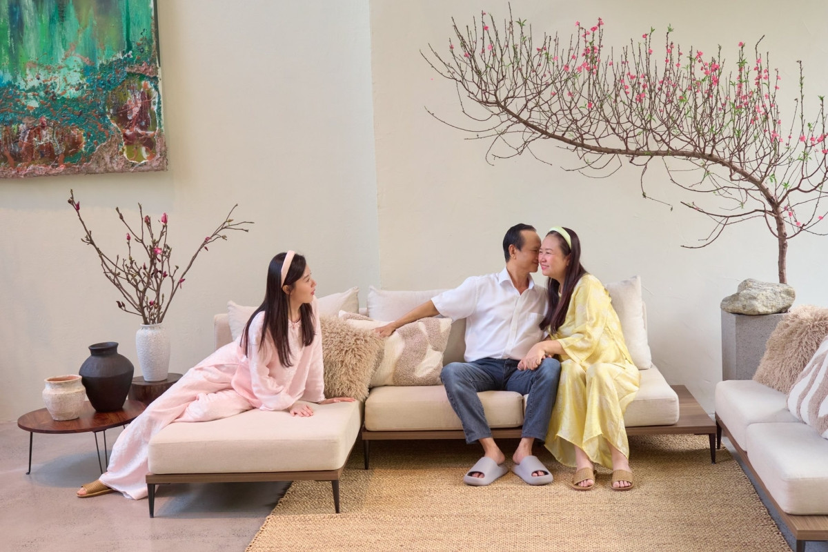 Biệt thự ngập hoa đón Tết của Midu - Ảnh 8.