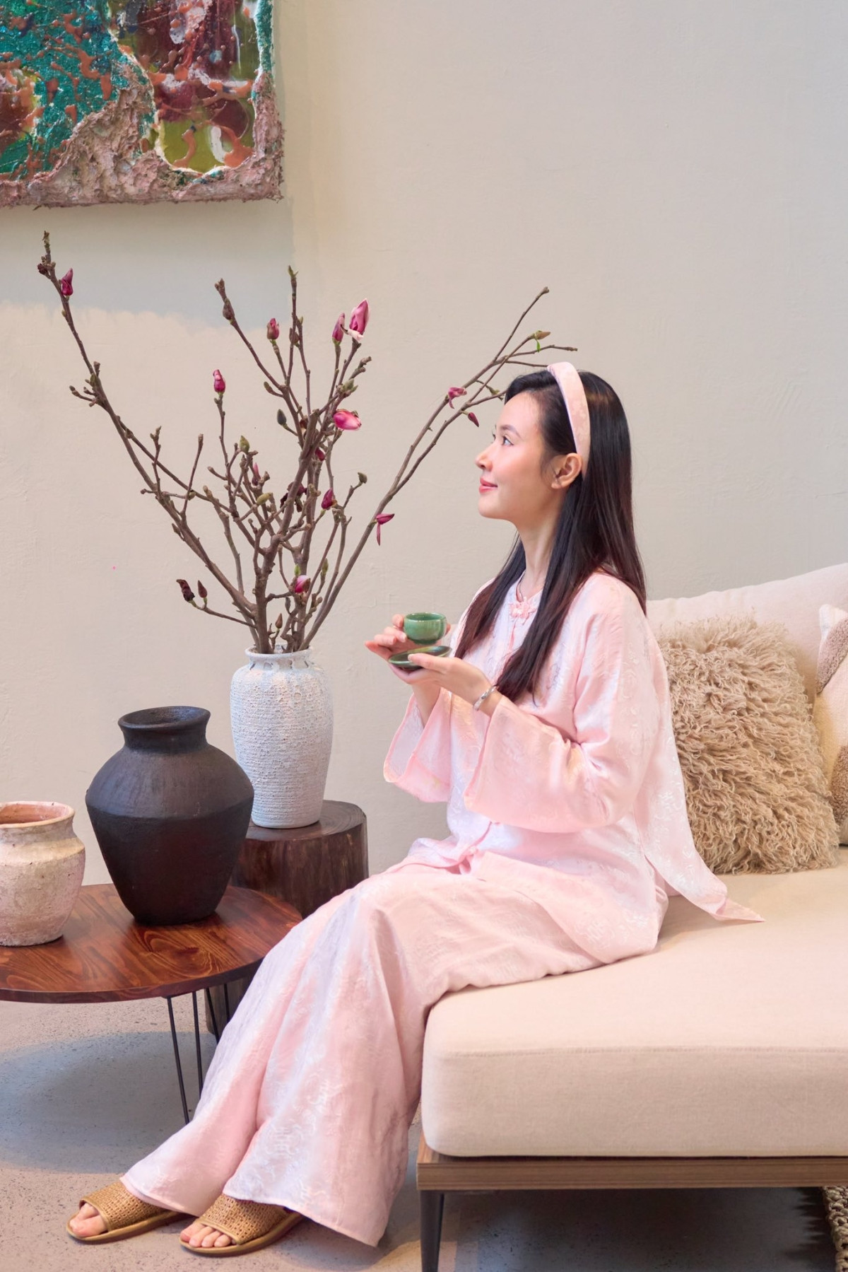 Biệt thự ngập hoa đón Tết của Midu - Ảnh 6.