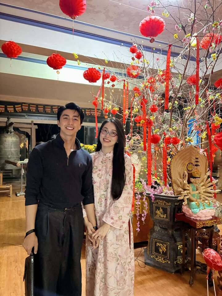 Hai vợ chồng Bình An - Phương Nga.