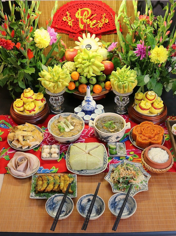 Mâm cỗ Tết truyền thống miền Bắc. (Ảnh: Vũ Thu Hương)