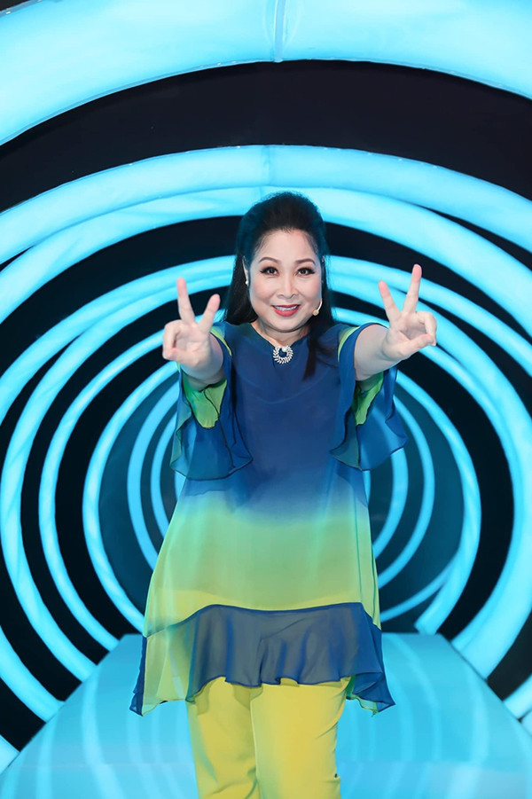 Một nữ NSND quê gốc Bắc Ninh tái hôn với tài tử điện ảnh một thời có cuộc sống viên mãn- Ảnh 3.