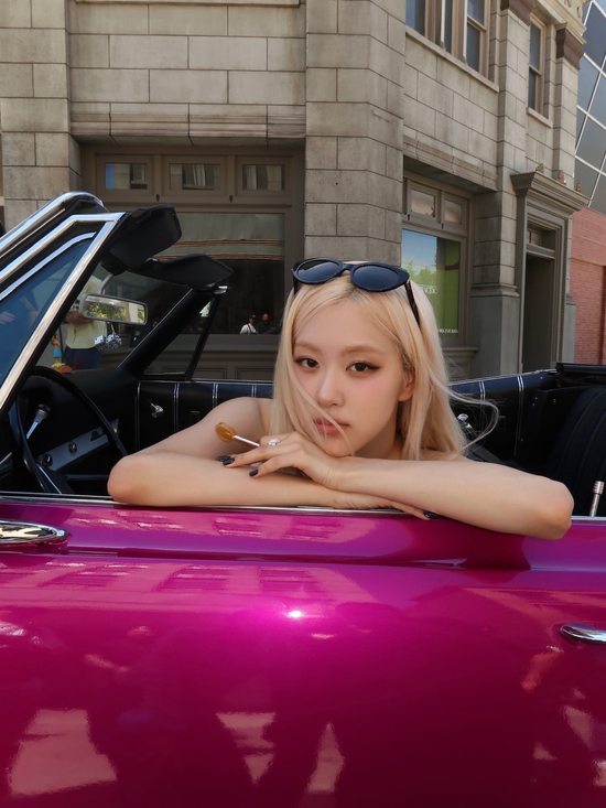 Tết này ai đẹp bằng Rosé (BLACKPINK)!