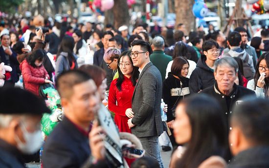 Thời tiết mùng 1 Tết: Bắc Bộ đón không khí lạnh, Nam Bộ có nơi nóng trên 35°C