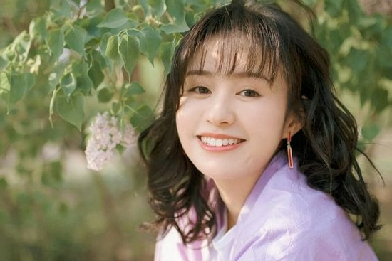 Đúng thứ Năm ngày 19/2/2026, 3 con giáp tay trái đón Lộc, tay phải cầm tiền, cuộc sống dư dả sung túc