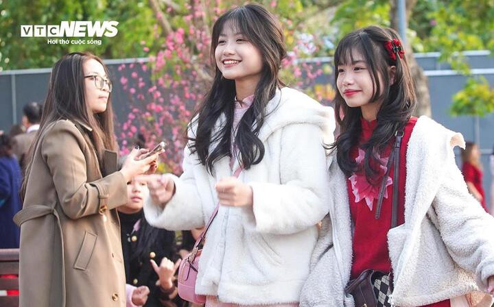 Thời khắc bước sang năm mới đem đến khát khao một năm thịnh vượng, hạnh phúc cho mọi nhà. (Ảnh minh họa: Minh Đức)