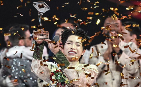 Nhạc Việt ghi dấu đấu trường thế giới