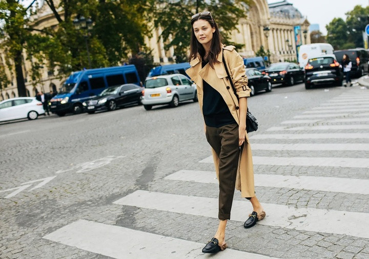 Giày lười hở gót từng tạo dấu ấn sâu đậm năm 2016.