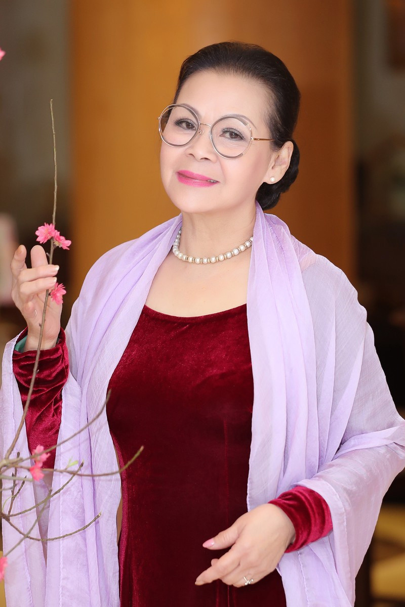 10 Bóng Hồng Lận Đận Tình Duyên Nhất Showbiz Việt, Có Người Tới 4 Đời Chồng 06 Khanh Ly.jpg