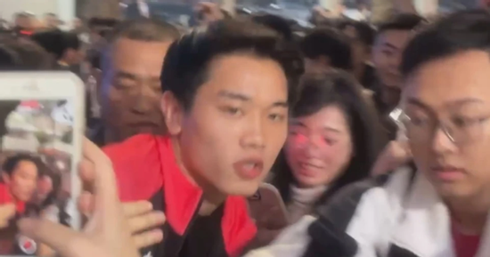 Đình Bắc 'nóng' đến mức nào mà biến Hàng Đẫy thành chảo lửa V.League?