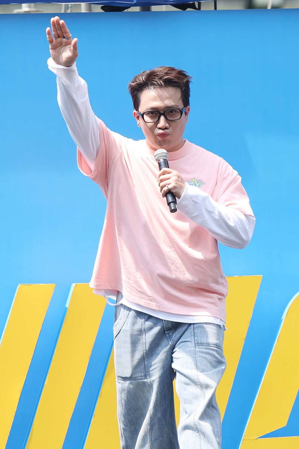 Running Man Mua 3 Tran Thanh Lan Ngoc Than Tho Xuong Cot Xuong Cap 141Eddb025E24F23A1C2B09Ac8C63267 206.Jpg