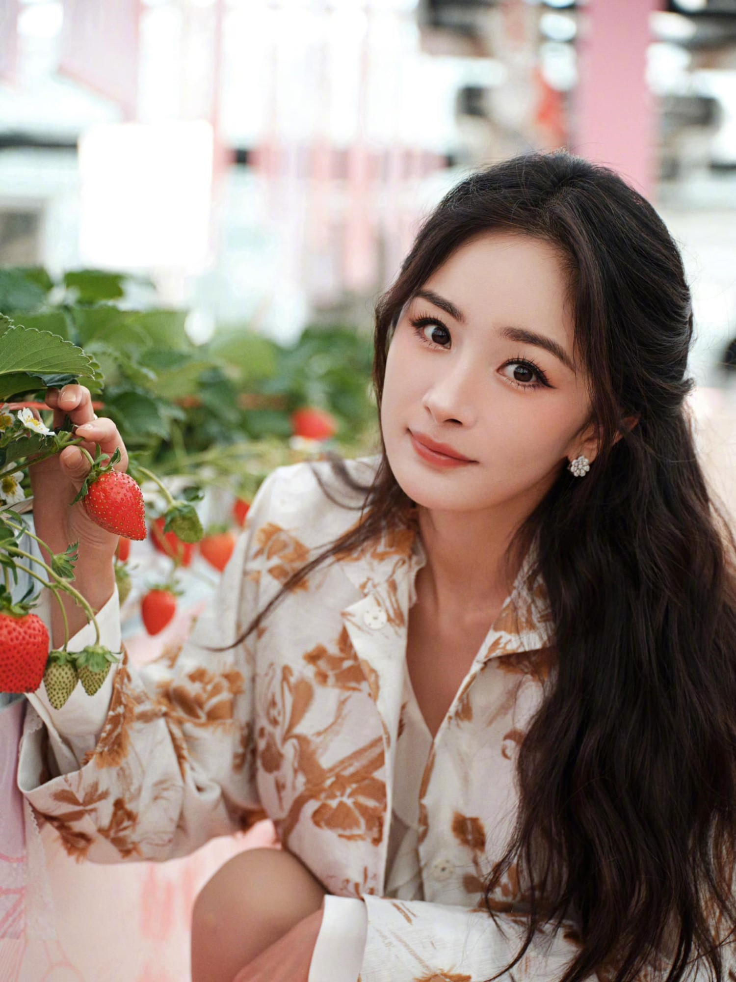 Trúng số độc đắc đúng 12h30 ngày 3/2/2026, 3 con giáp 'ăn trọn lộc Thánh Mẫu', trúng số tiền rơi vào người, thảnh thơi có của ăn của để - Ảnh 1