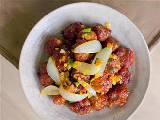 Chỉ với vài bước đơn giản, có ngay món thịt bằm sốt bơ tỏi thơm lừng cho cả gia đình ngày Tết