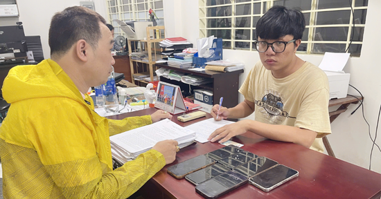 Tìm hàng trăm 'sugar baby' bị lừa tình, tiền bởi gã trai mạo danh đại gia