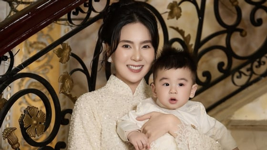 Mai Ngọc lần đầu công khai diện mạo chồng đầu năm mới