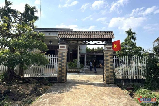 Sầu riêng, cà phê giúp làng biên giới Lâm Đồng đổi đời, nhà tiền tỷ mọc san sát