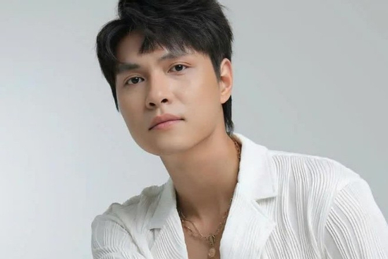 Vì sao 'nam thần vai phụ' Tô Dũng luôn cau có trong 'Không giới hạn' lại được khán giả yêu mến?